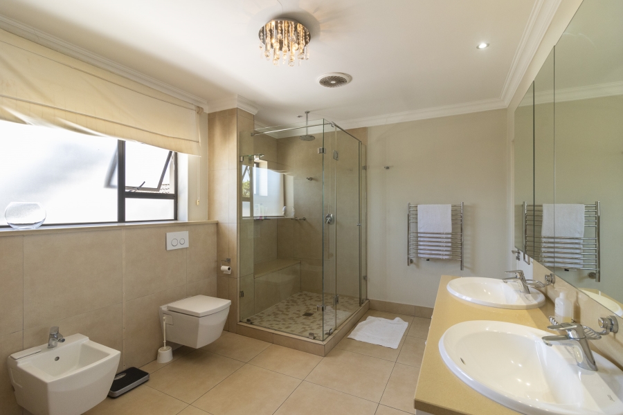 5 Bedroom Property for Sale in Royal Alfred Marina Eastern Cape
